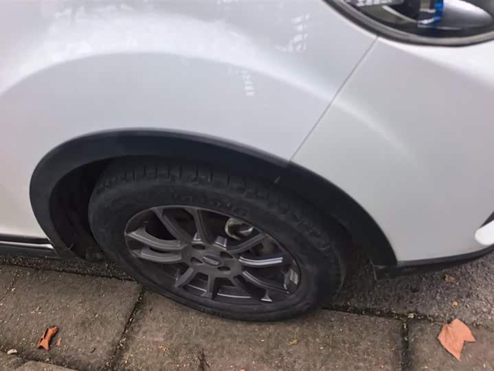 Фото 6 - Geely Vision X3