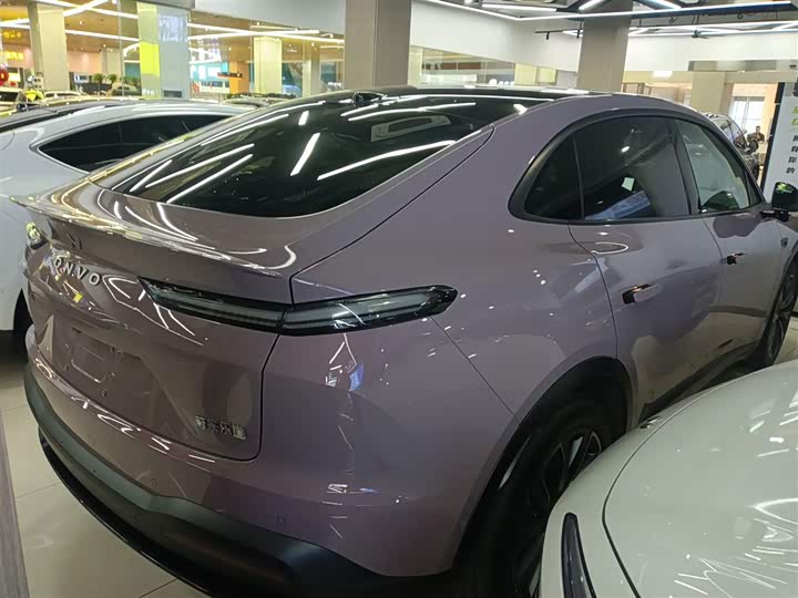 Фото 7 - Nio Onvo L60