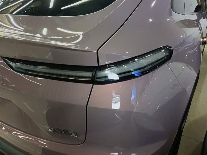 Фото 8 - Nio Onvo L60