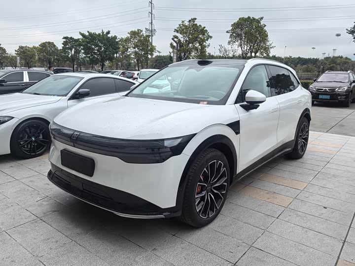 Фото 1 - Zeekr 7X