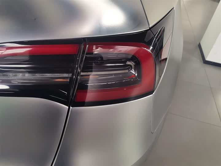 Фото 8 - Tesla Model Y