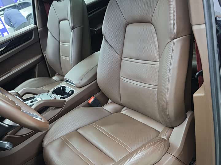 Фото 7 - Porsche Cayenne