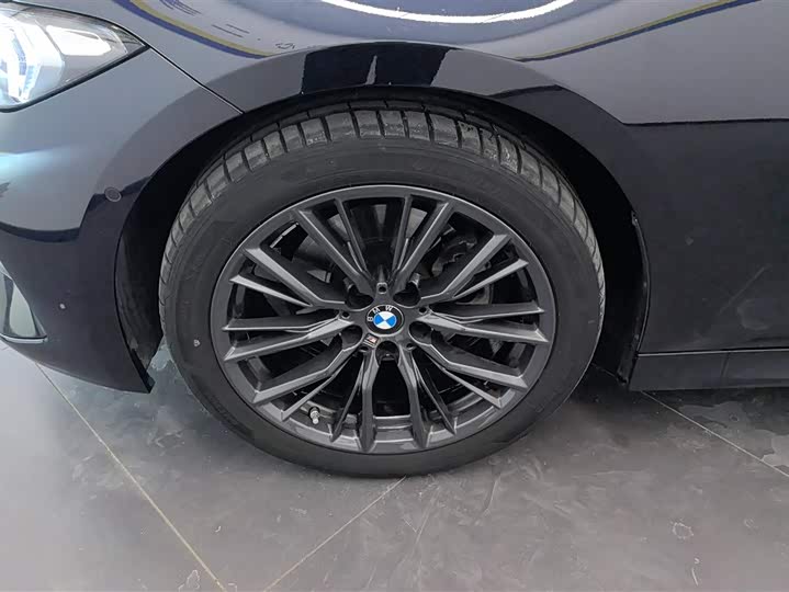 Фото 6 - BMW 3 Series