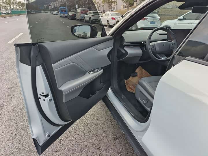 Фото 4 - Changan Deepal S05