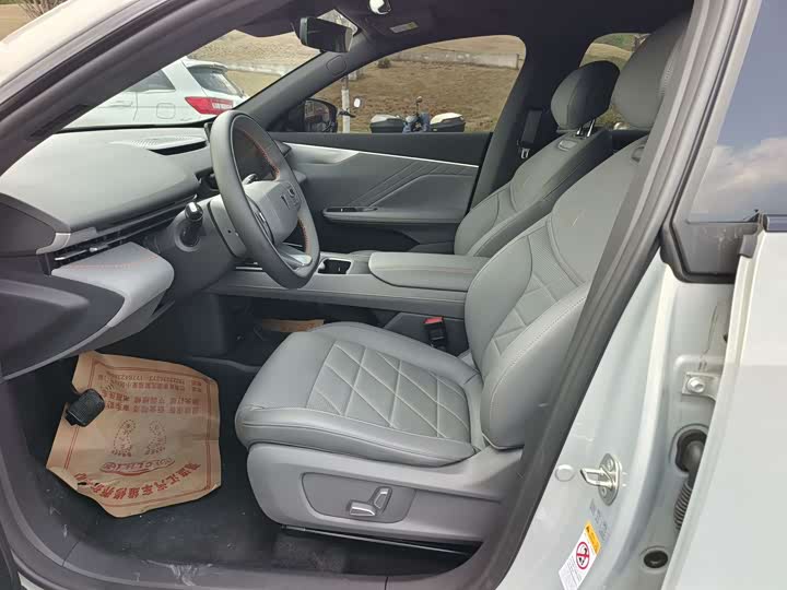 Фото 5 - Changan Deepal S05