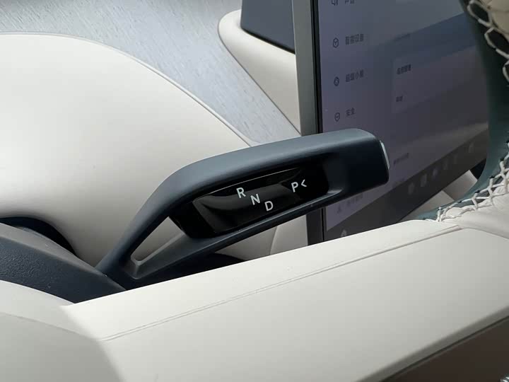 Фото 9 - Xiaomi YU7