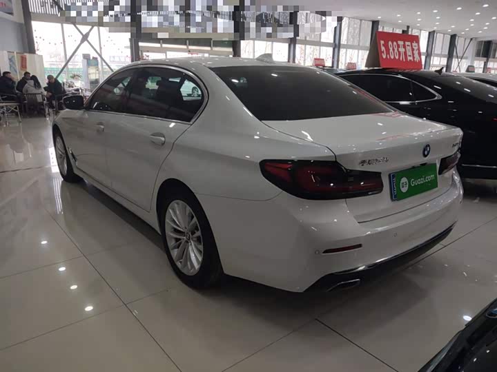 Фото 5 - BMW 5 Series