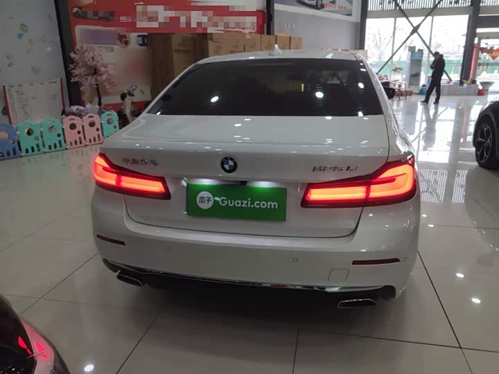 Фото 6 - BMW 5 Series