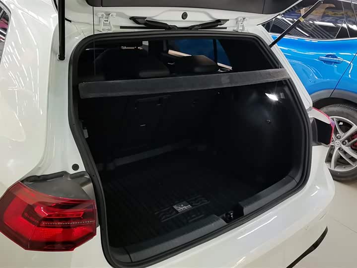 Фото 4 - Volkswagen Golf