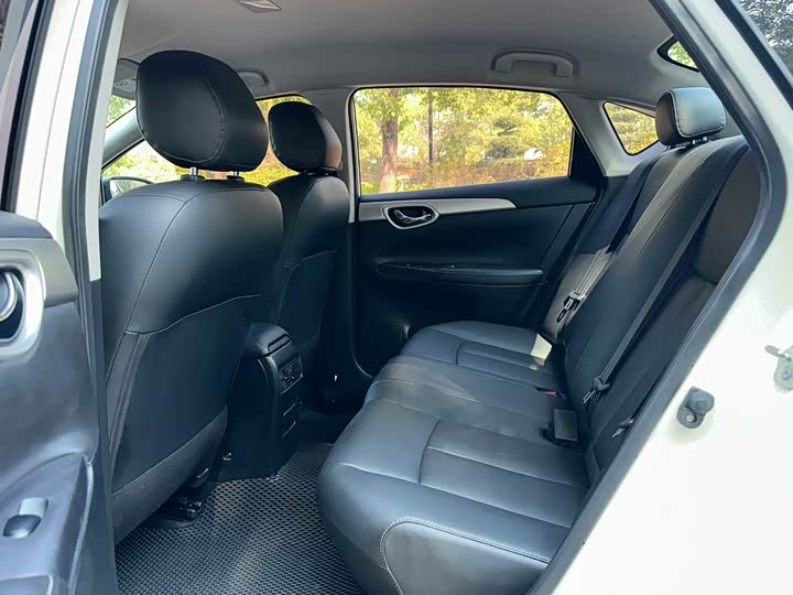 Фото 9 - Nissan Sylphy