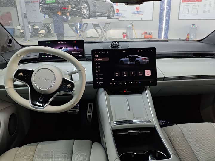 Фото 7 - Luxeed S7