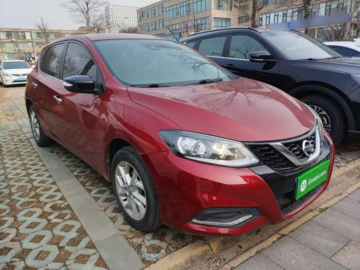 Фото 4 - Nissan Tiida