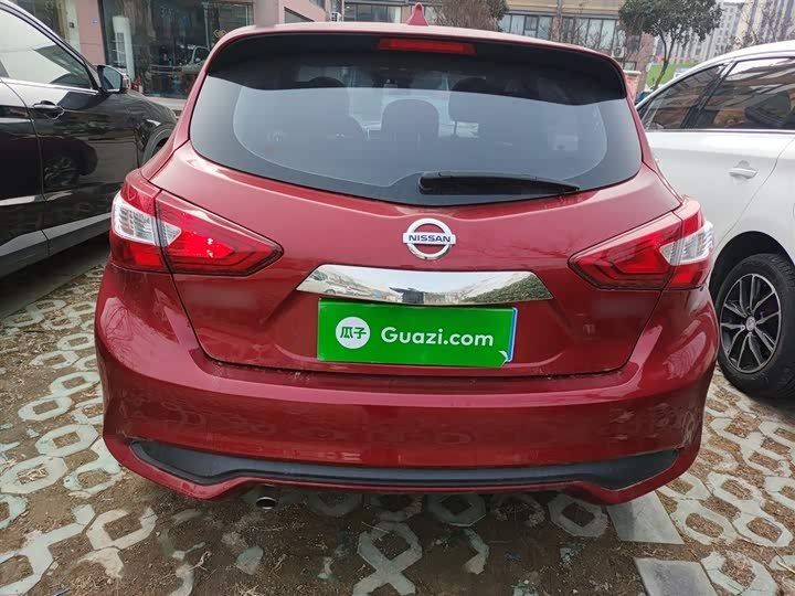 Фото 6 - Nissan Tiida