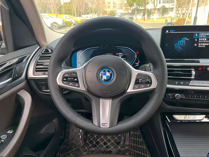 Фото 5 - BMW iX3
