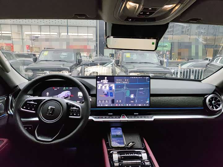 Фото 3 - Tank 400 Hybrid