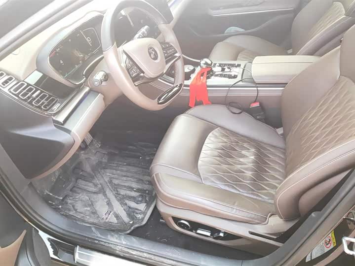 Фото 9 - BYD Han