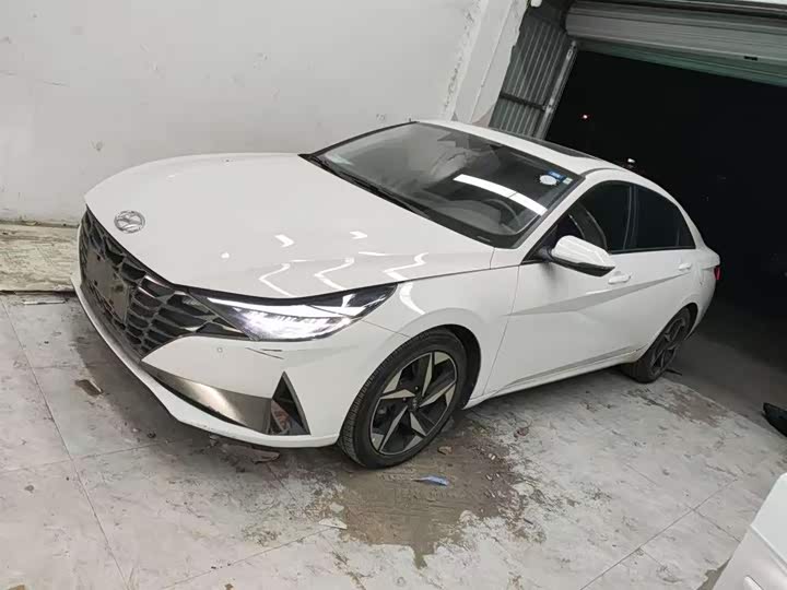 Фото 1 - Hyundai Elantra N line