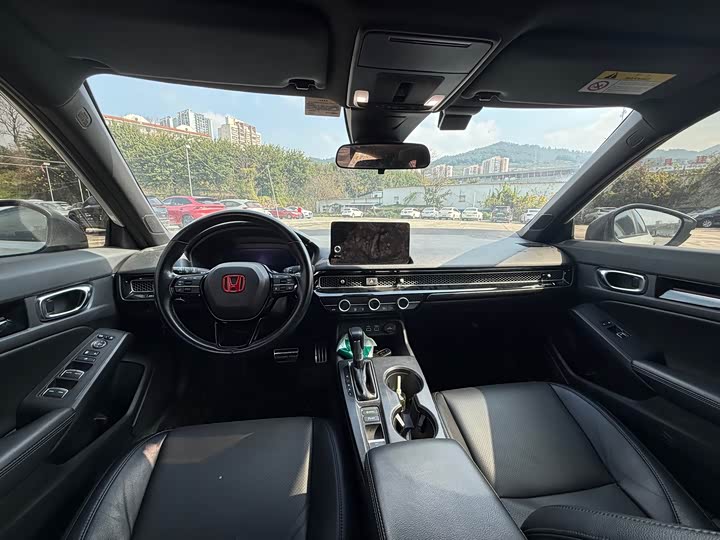 Фото 9 - Honda Civic