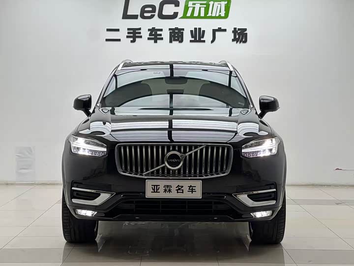 Фото 2 - Volvo XC90