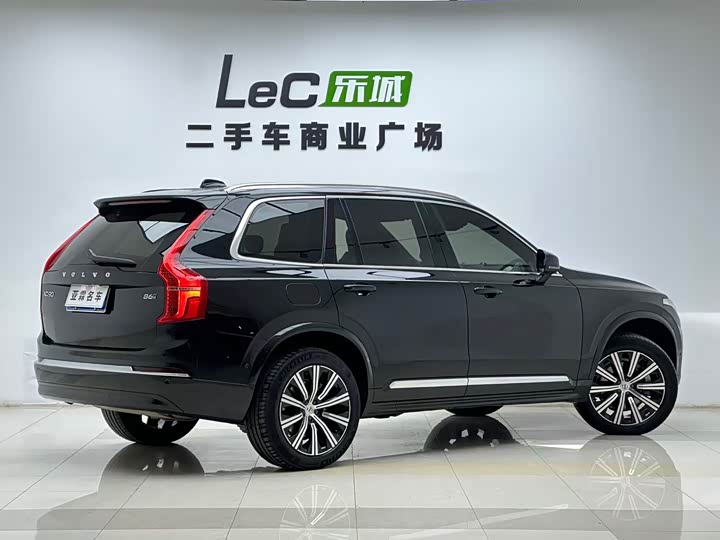 Фото 3 - Volvo XC90