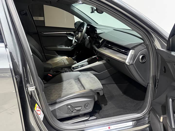 Фото 9 - Audi A3