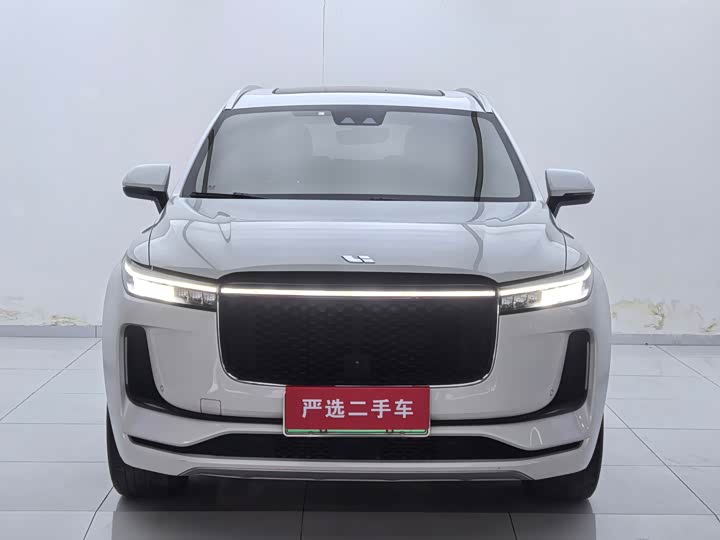 Фото 2 - LiXiang One