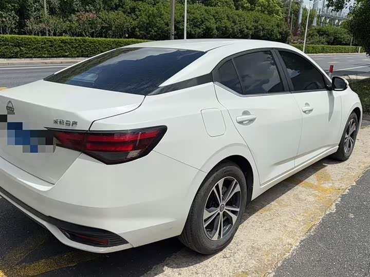 Фото 9 - Nissan Sylphy