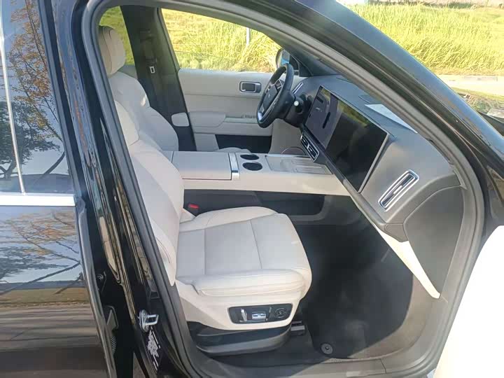 Фото 3 - LiXiang L7