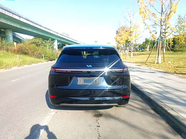 Фото 6 - LiXiang L7