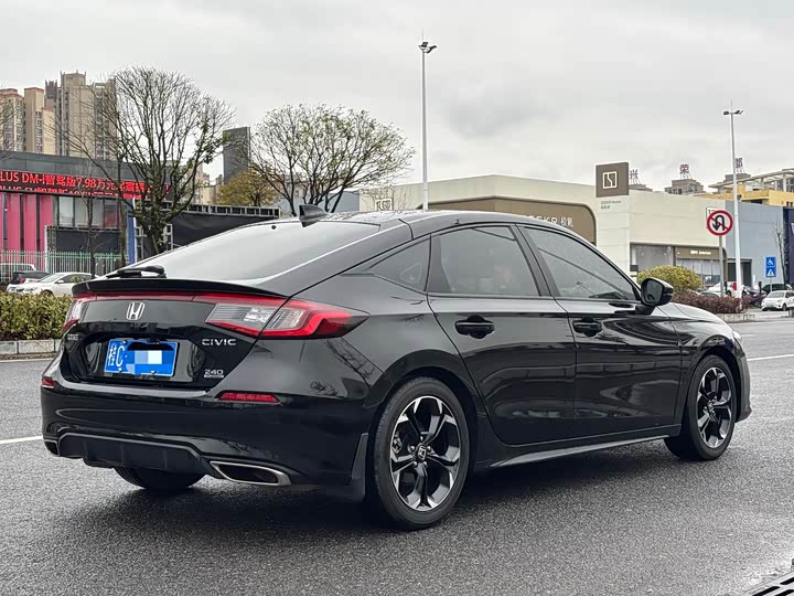 Фото 4 - Honda Civic