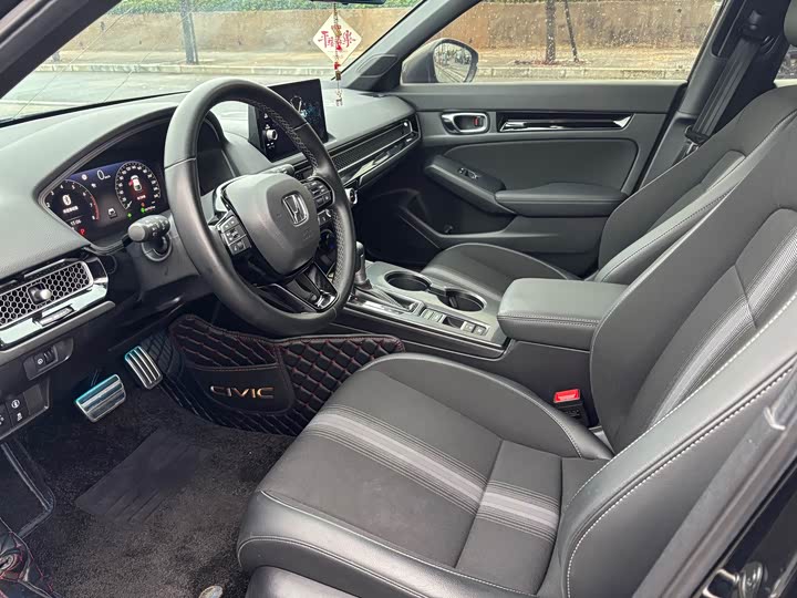 Фото 6 - Honda Civic