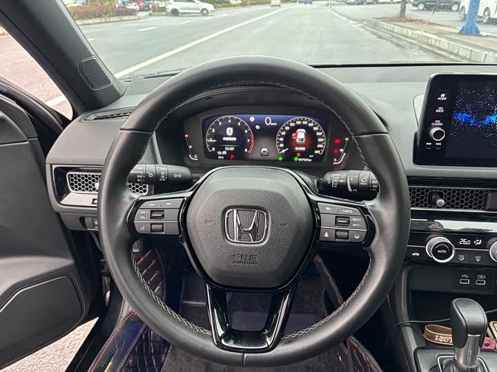 Фото 9 - Honda Civic