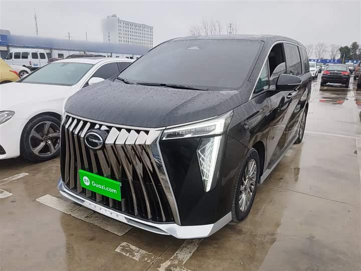 Фото 2 - GAC Trumpchi M8