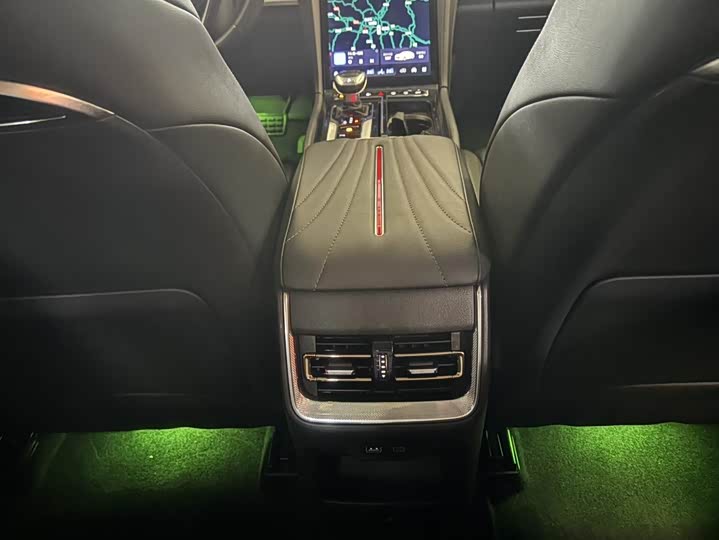 Фото 7 - Hongqi H5