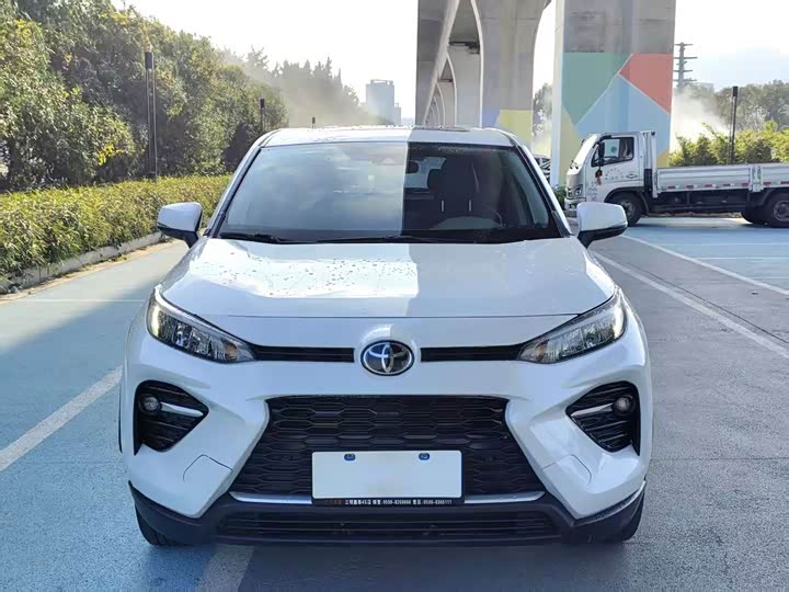 Фото 2 - Toyota Wildlander