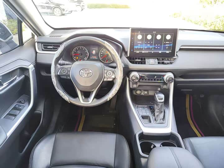 Фото 8 - Toyota Wildlander