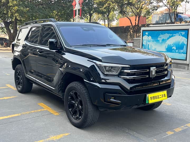 Фото 3 - Tank 400 Hybrid