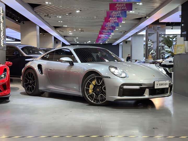 Фото 3 - Porsche 911