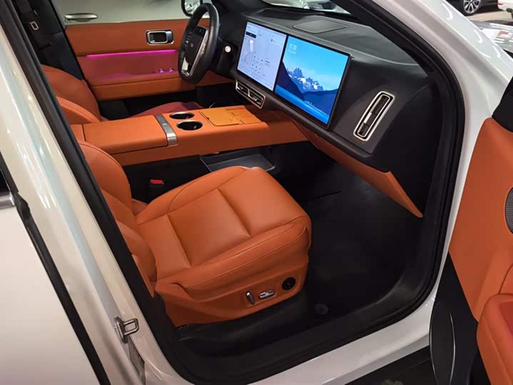 Фото 8 - LiXiang L6