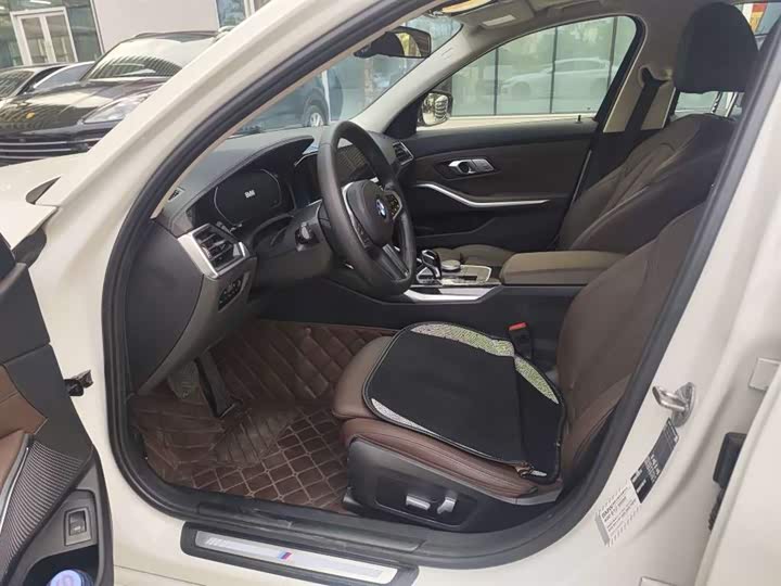 Фото 4 - BMW 3 Series