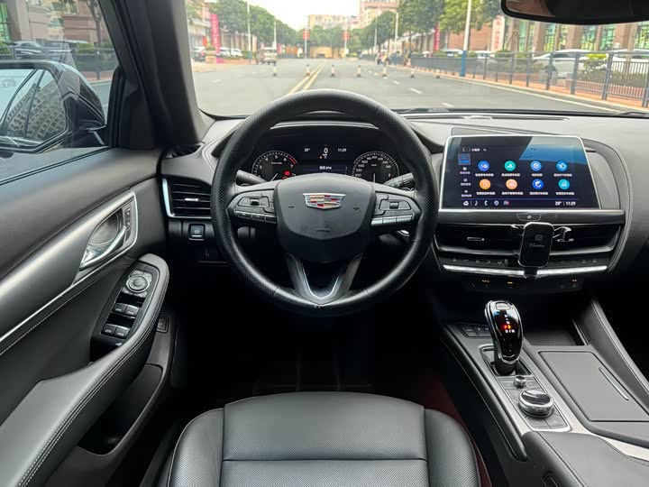 Фото 6 - Cadillac CT5