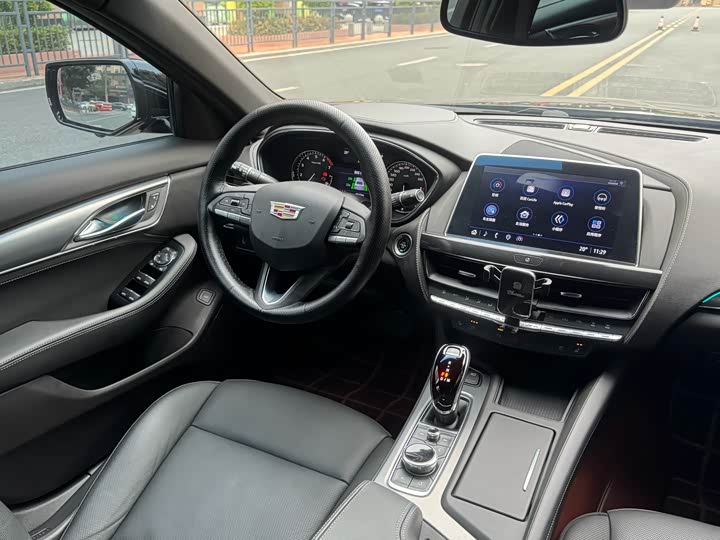 Фото 7 - Cadillac CT5