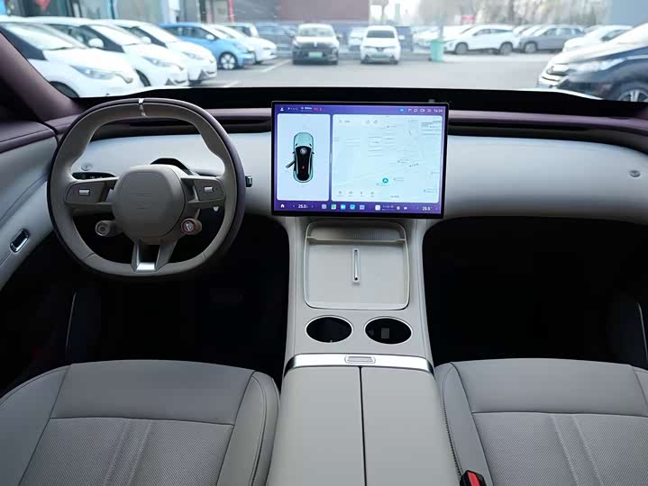 Фото 7 - Xiaomi YU7