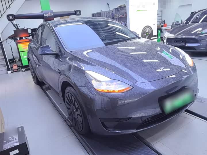 Фото 4 - Tesla Model Y
