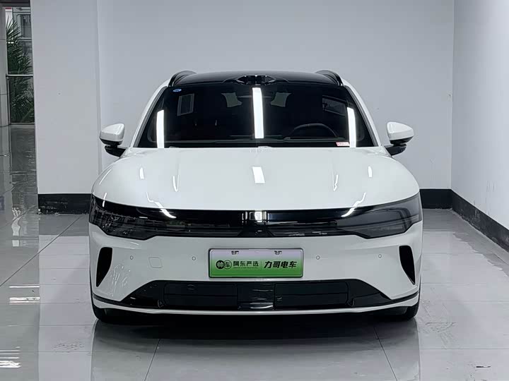 Фото 2 - Zeekr 007 GT