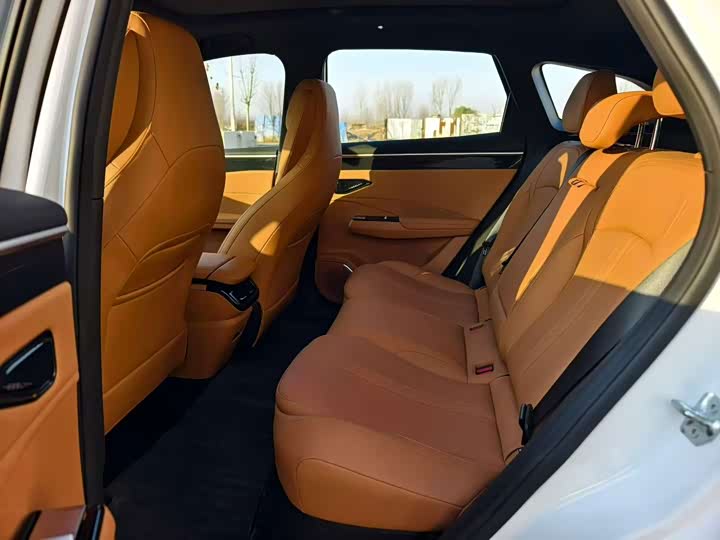 Фото 5 - Geely Galaxy L7