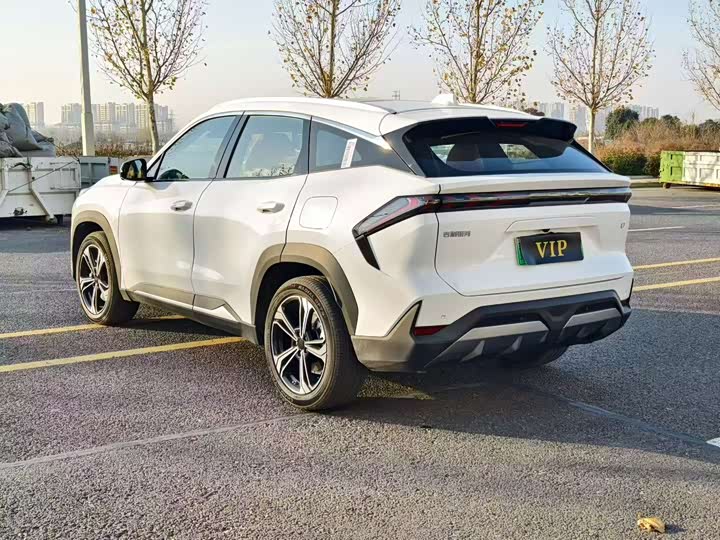 Фото 9 - Geely Galaxy L7