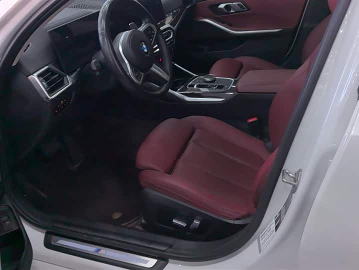 Фото 9 - BMW 3 Series