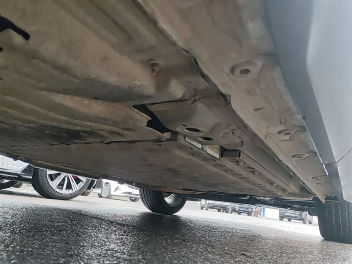 Фото 4 - Geely Galaxy L7