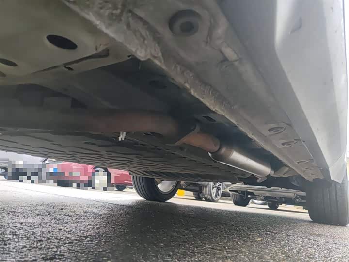 Фото 8 - Geely Galaxy L7